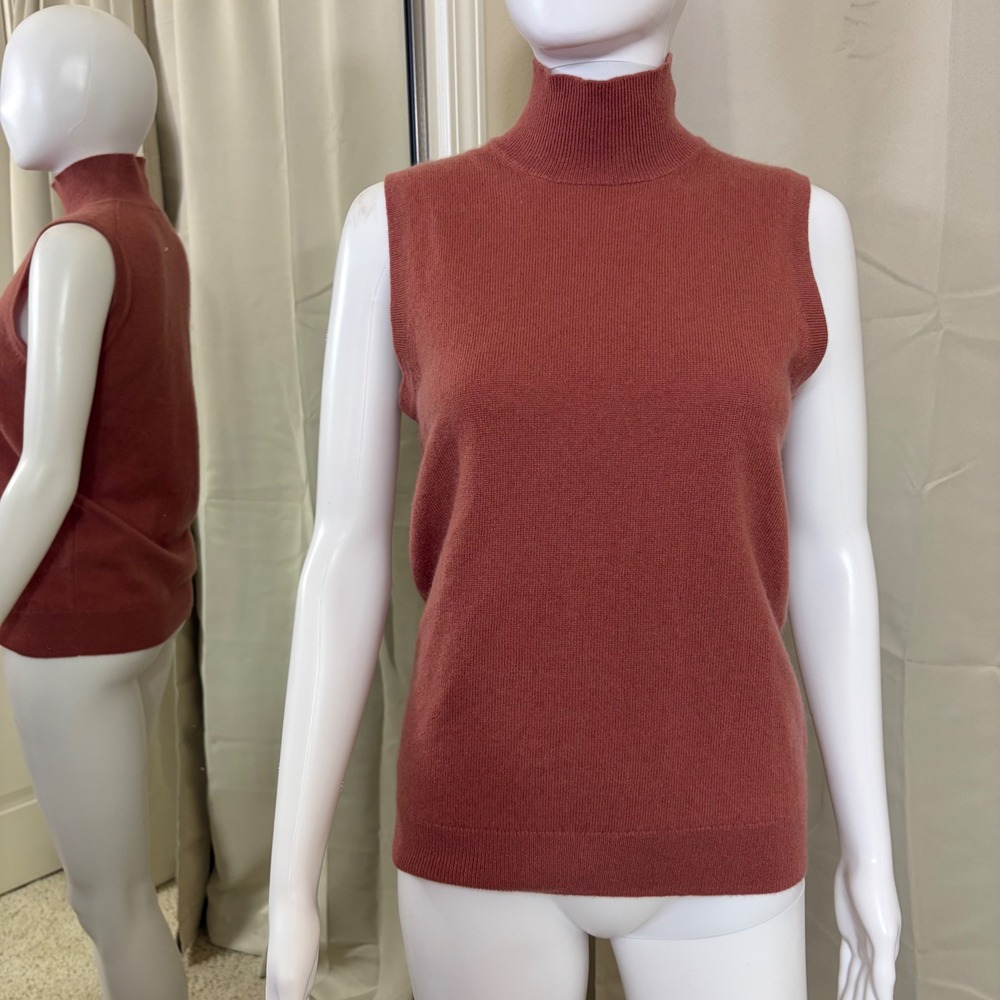 C by Bloomingdales Cashmere Sleeveless Mock Neck Sweater Rust Terracotta Medium